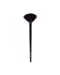 Complexion Fan Brush